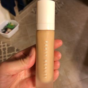 Fenty Pro Filt’r foundation shade 190